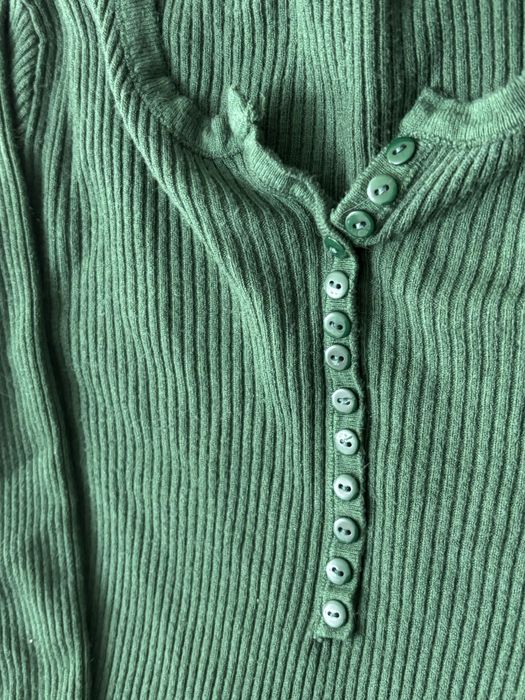 кофта с пуговицами