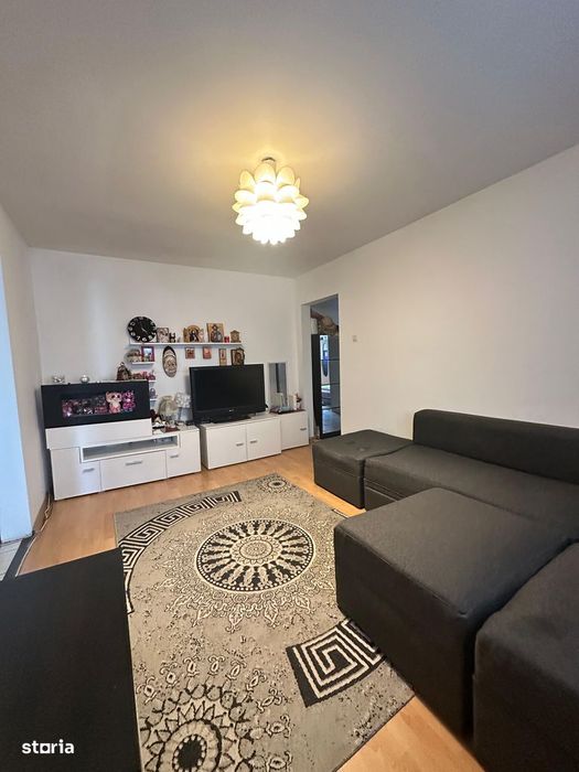 Apartament 3 camere de vânzare – zona Mihai Bravu, Ploiești