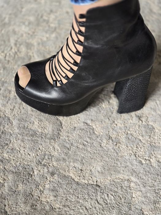 Боти-сандал, естествена кожа