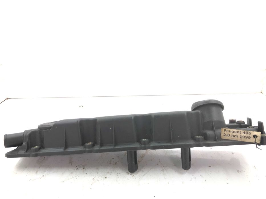 Капак клапани Peugeot 406 2.0HDI 99г.