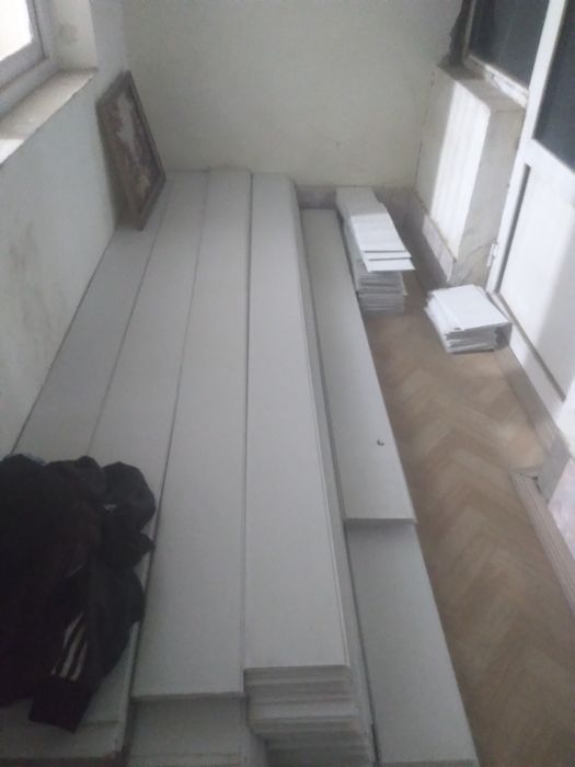 Plastiklar sotiladi. Holati yaxshi narxini kelishamiz. 500 ming
