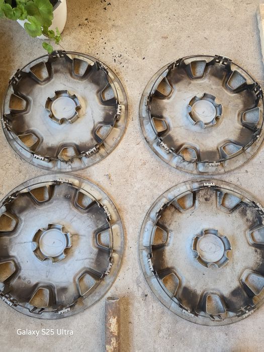 Продавам оригинални тасове 15 цола за Ford Форд