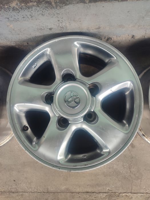 Продам  16 оригинальные диски на ланд Крузер 100