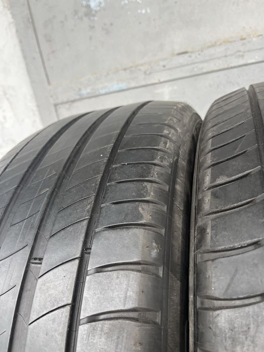 2 бр. летни гуми 235/50/18 Michelin DOT 4115 4,5 mm