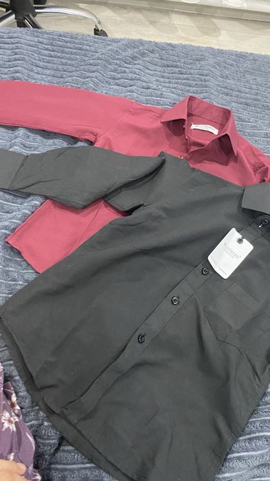 Новые Рубашки детские бордовая 116-120 черная 122 , и красная 140-146