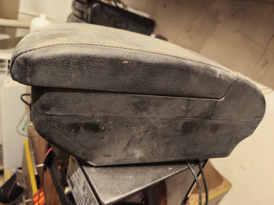 Подлкотоник универсальный