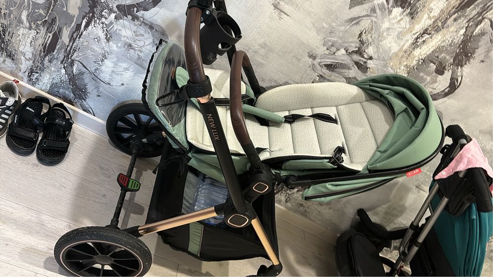 Продам коляску в отличном состоянии