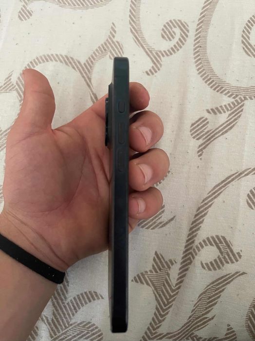 iPhone 15 pro stare foarte bună fac schimb cu trotineta kukirin g2,G3