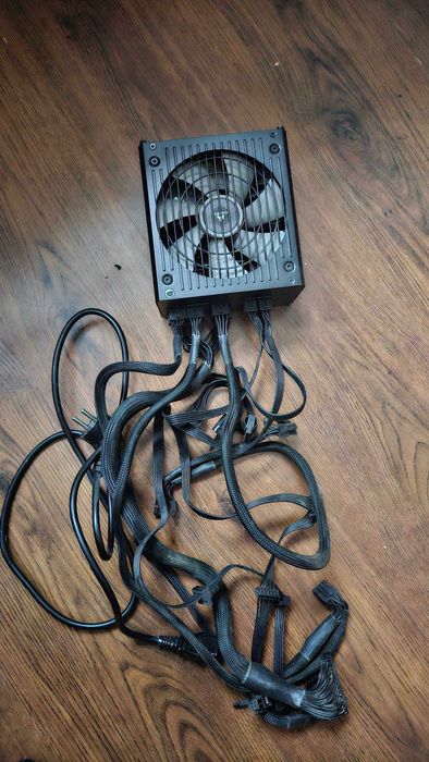 Sursa ATX Corsair RM650x 650W