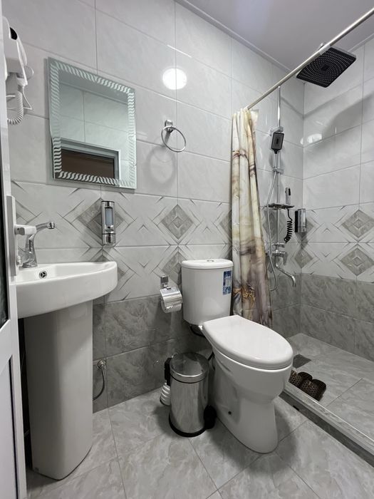 Hotel SHAHINA Регистон