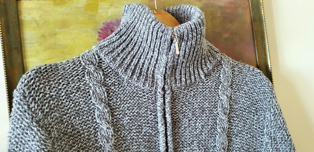 Pulover tricotat / jacheta barbati