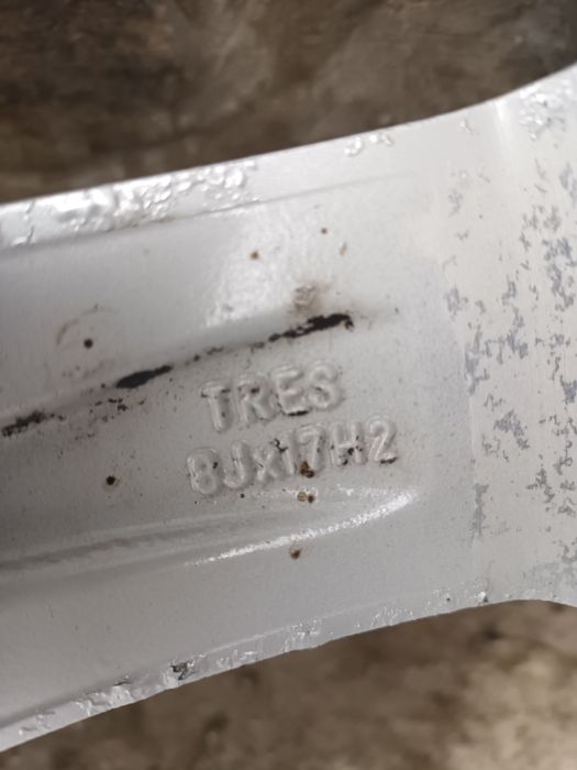 Roti BMW aliaj iarna