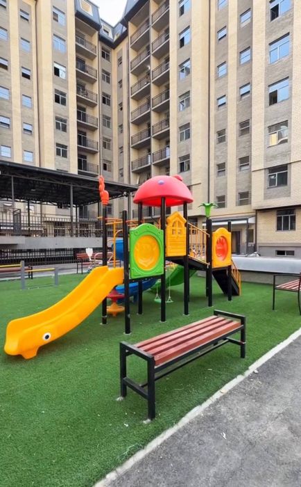 qo’yliq massiv 5    Metroga yaqin bozorchani orqasida 74 kv dom 8 etaj