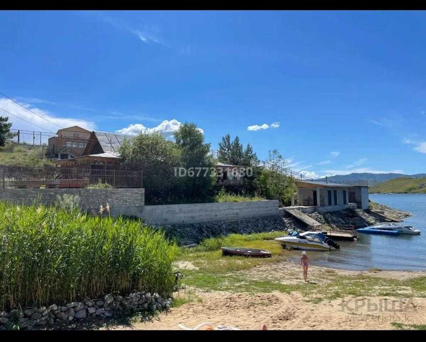 Продам дом на Бухтаме