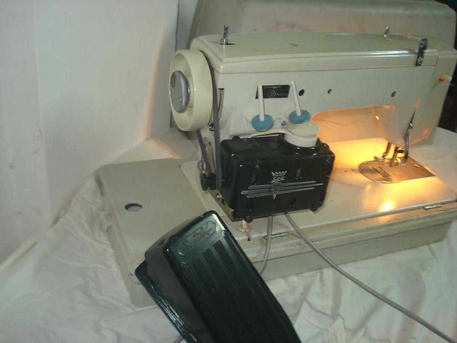 Masina Cusut electrica SPAR-DANEMARCA-motor la vedere PEDALA ELECTRICA