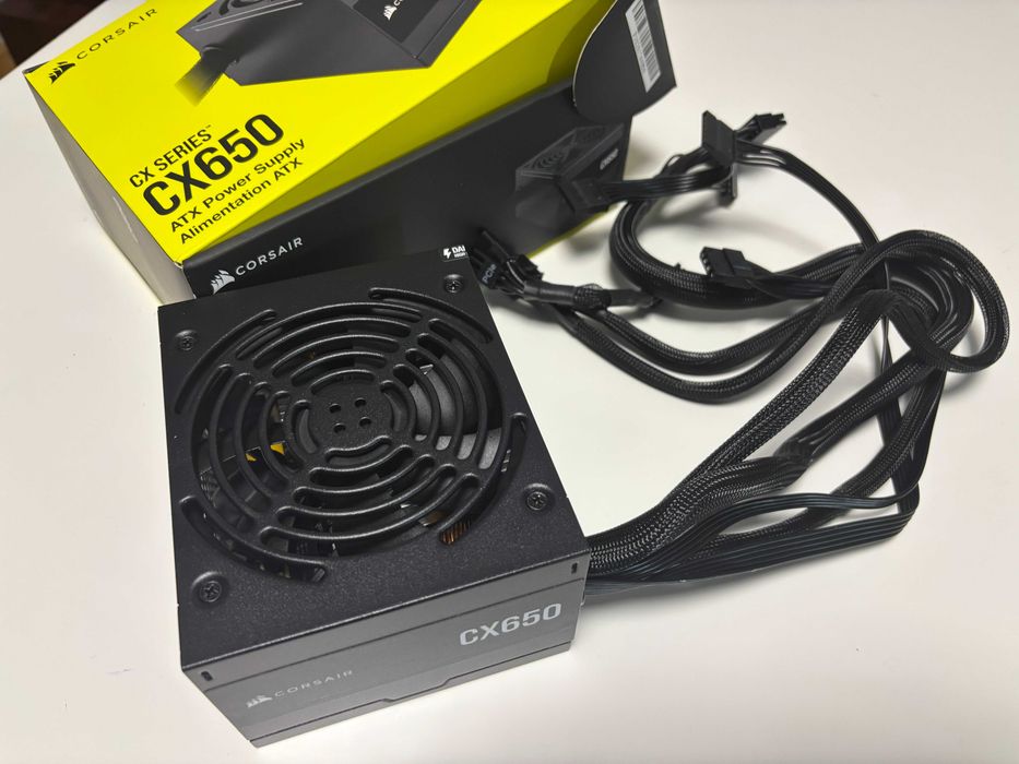 Sursa Corsair CX650, 650 Watt, 80 PLUS Bronze