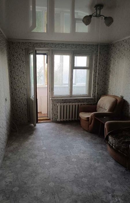 Продам 1ую р-н 19мкр лен. пр 3/5
