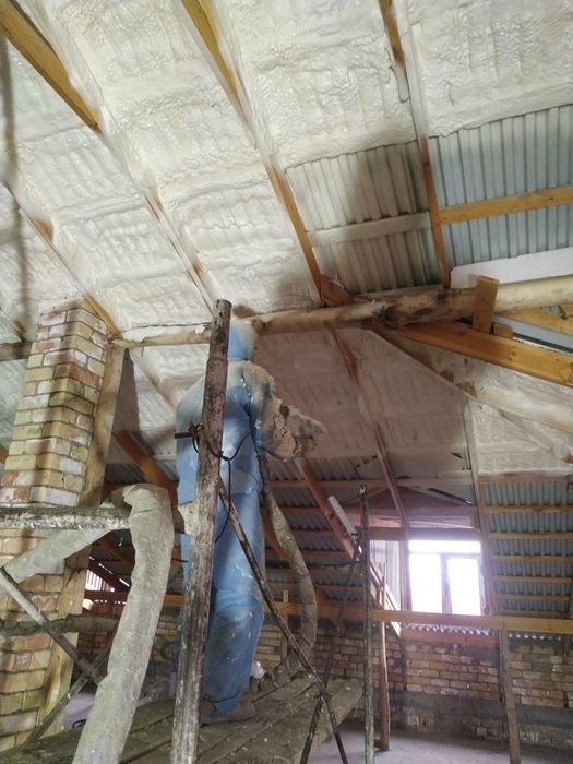 Том, мансарда, подвол, девор ва фасадга пена сепиб иситиб берамиз