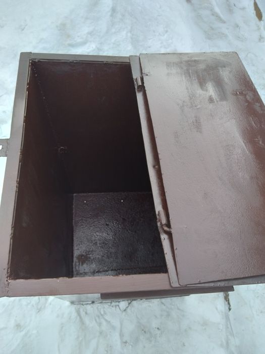 Продам мусорный контейнер