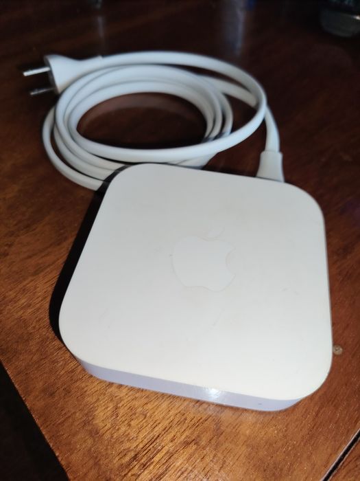 Рутер Apple AirPort Express - AirPlay 2