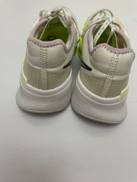 Adidasi Nike,mărimea 35.5