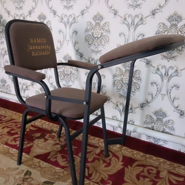 Joy Nomoz stul sotiladi Hamyonbop narxlarda qariyalar uchun