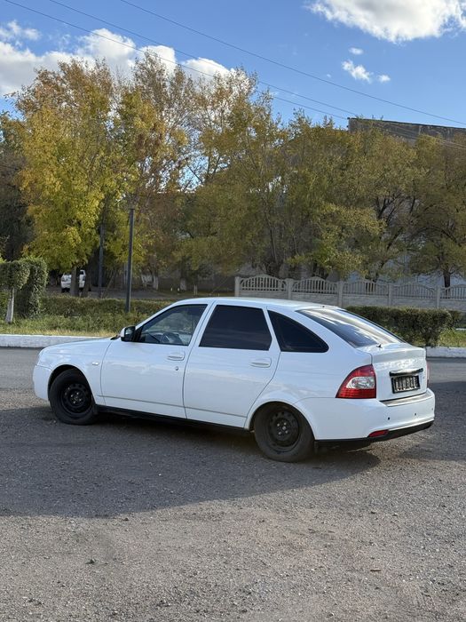 Продам  приору хетчбэк