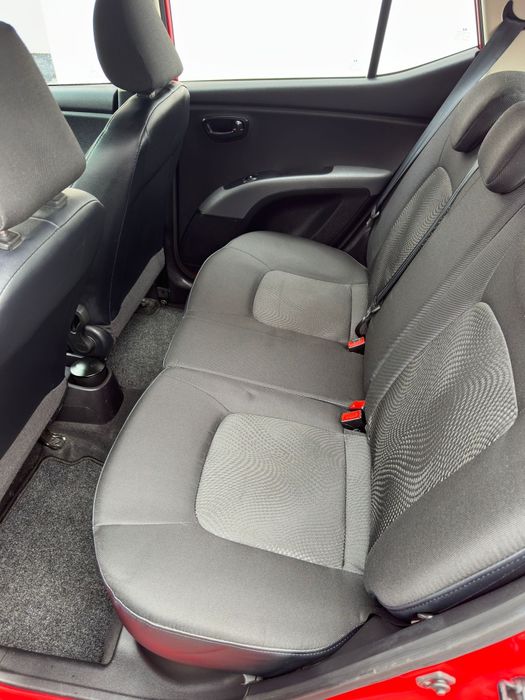 Hyundai  I10-2013. _ideal pentru oraș consum redus