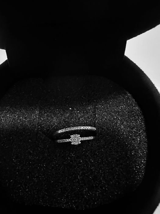 Inele dama din aur alb cu diamante