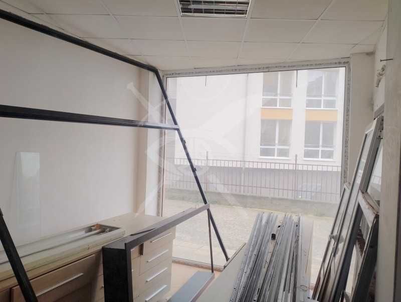 Продава се Офис в Бургас, Меден рудник - зона А - 70 кв.м за 715 €/кв.м - Снимка #2