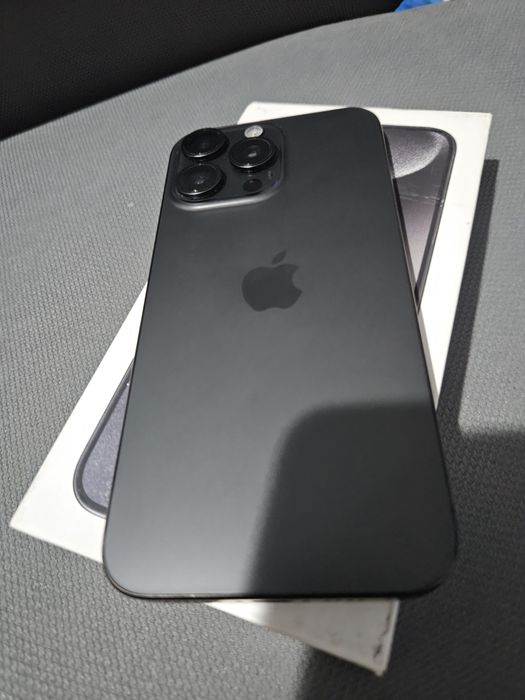 Iphone 15 pro max titanium black в идеальном состоянии