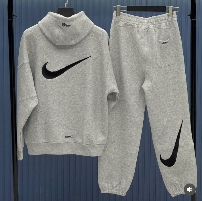 Nike tech fleece спортивные костюмы в наличи
