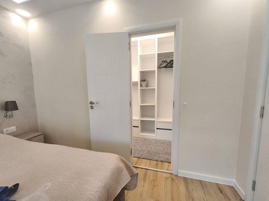 Дава се под наем Тристаен апартамент в Бургас, Възраждане - 93 кв.м за 1196.97 € - Снимка #5