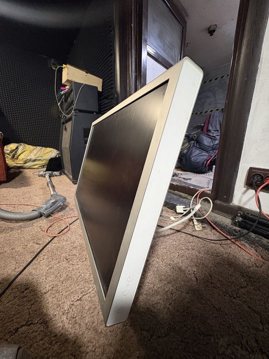 Apple Cinema Display 30  model A1083