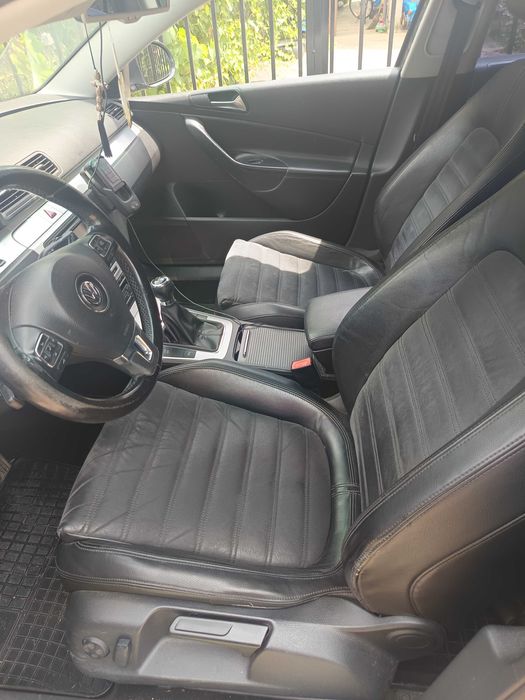 VOLKSWAGEN Passat 2010 — imagine 3