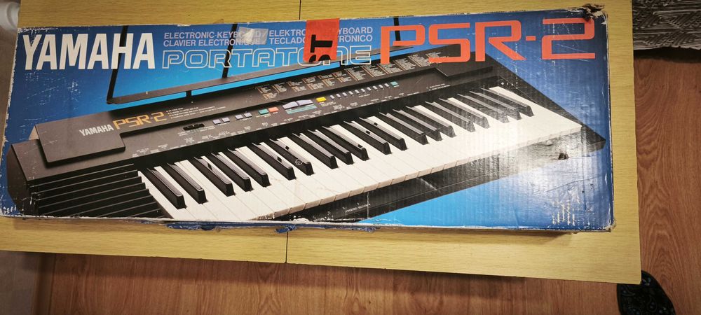 Преносима клавиатура Yamaha PSR -2  за начинаещи