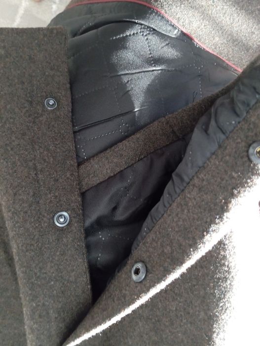 Продаю стильное молодежное пальто