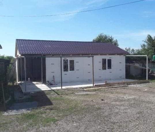 Vand case din containere modulare