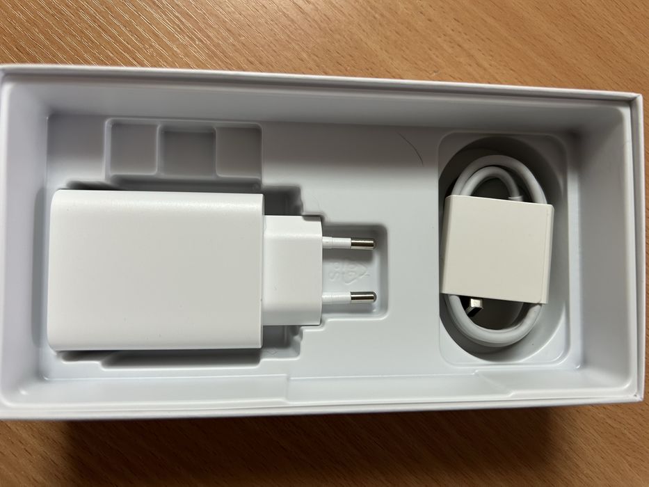 Продам vivo Y 04