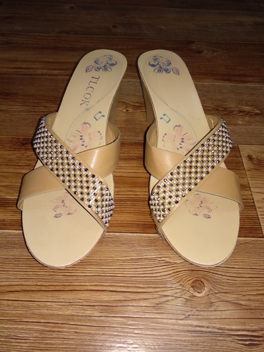 Босоножки 39размер