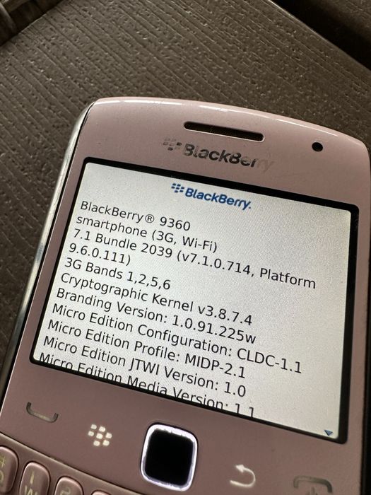 BlackBerry Curve 9360 Apollo Pink