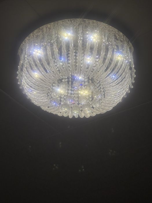 Продам люстры в хорошем состоянии