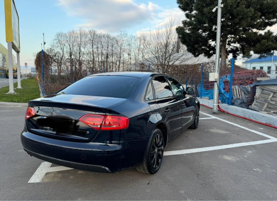 Dezmembrez Audi A4 2010