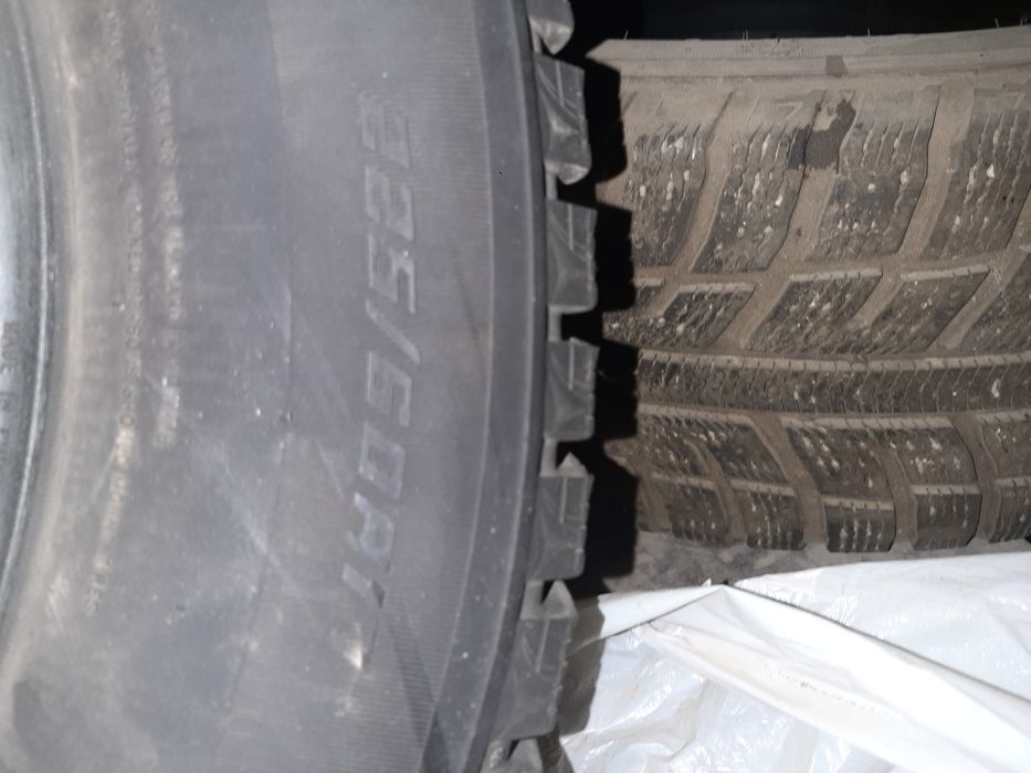 Продам резину 225/60R17