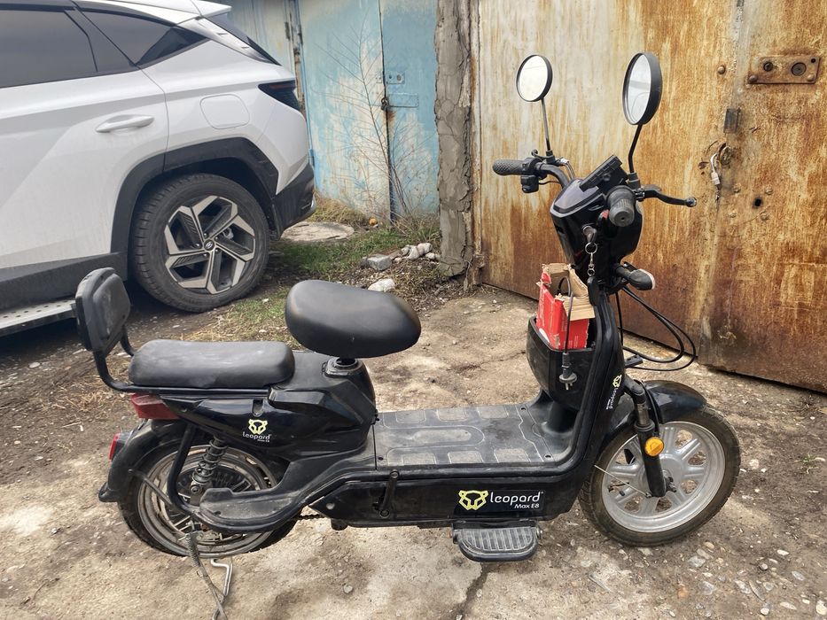 электраскутер гарантия 2год