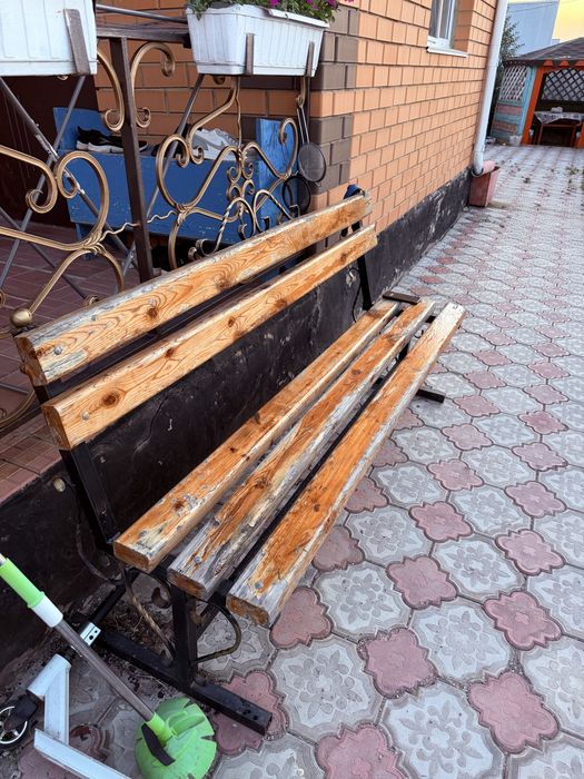 Продам Лавочку в хорошем состояние