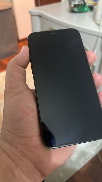 Iphone 12, б/у .
