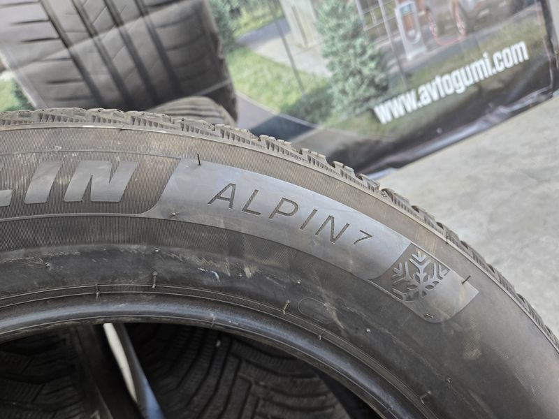 235/60/18 MICHELIN 4бр