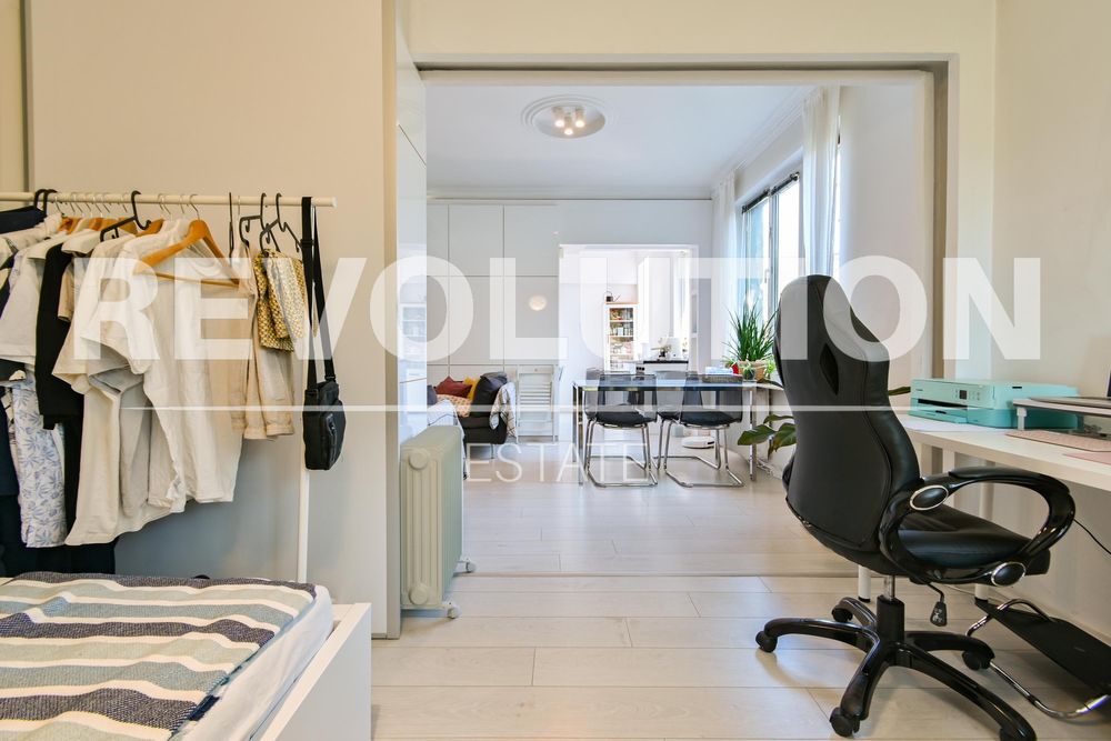 Дава се под наем Тристаен апартамент в София, Яворов - 100 кв.м за 870 € - Снимка #8