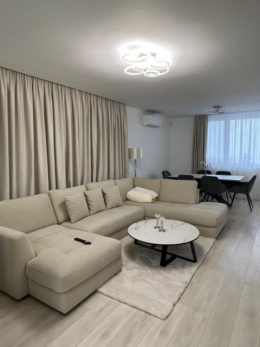 Inchiriez casa tip duplex 4 camere in zona Brates Lake